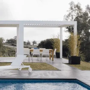 Pergola à lames orientables