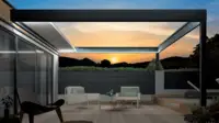 Pergola bioclimatique à lames rétractables lames accordéons